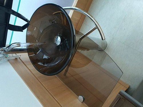 청주 하수구막힘 욕실 샤워부스 바닥 배수구와 거름망 위치를 보여주는 점검 장면